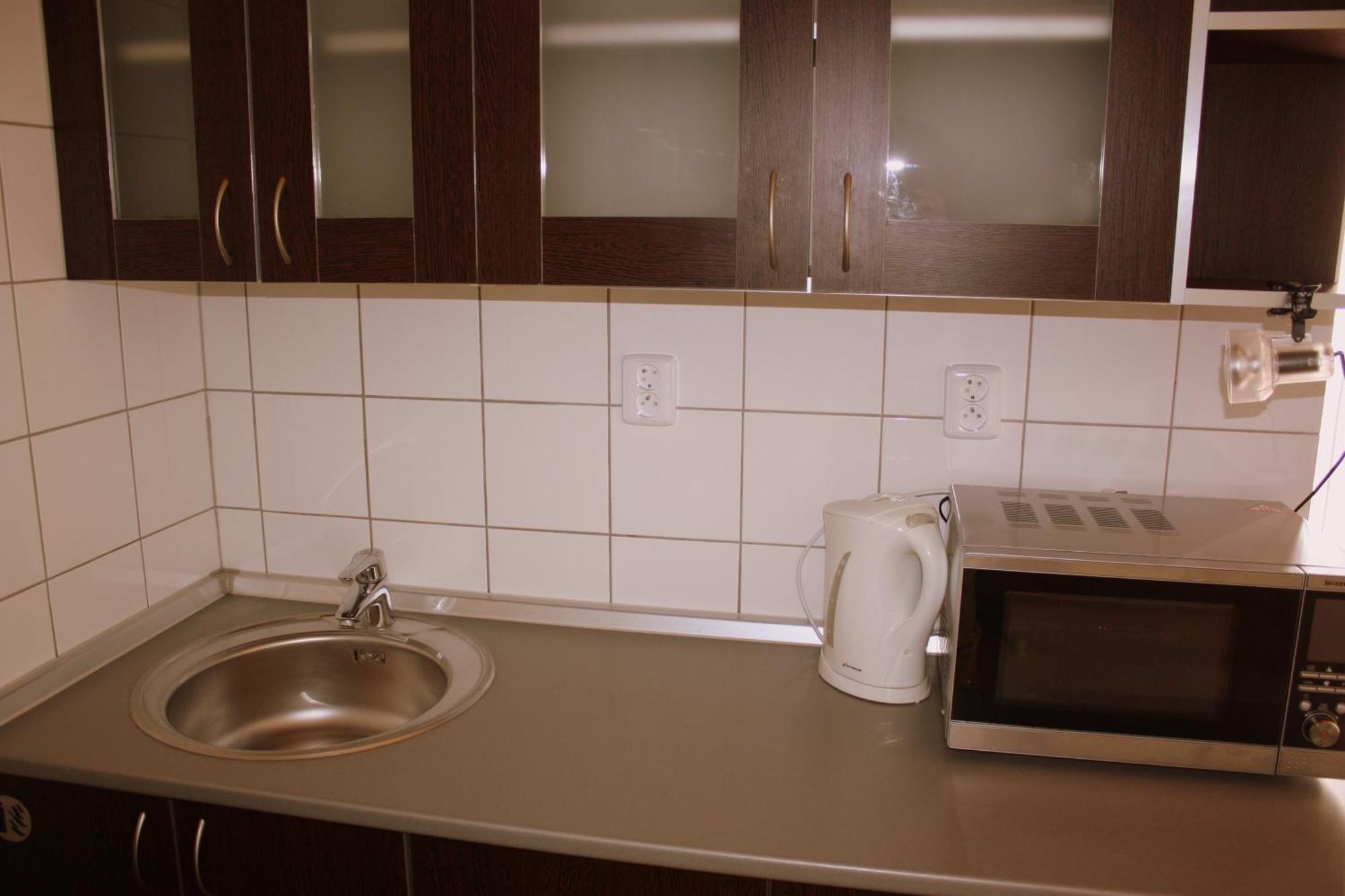 Penzion a CaféRestaurant U lávky Chrudim Esterno foto